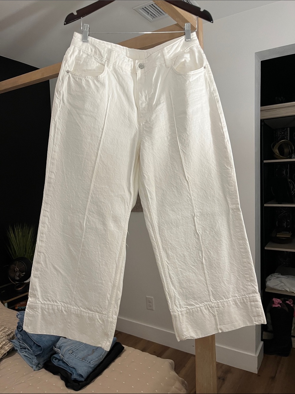 Zara White Wide-Leg Cropped Pants